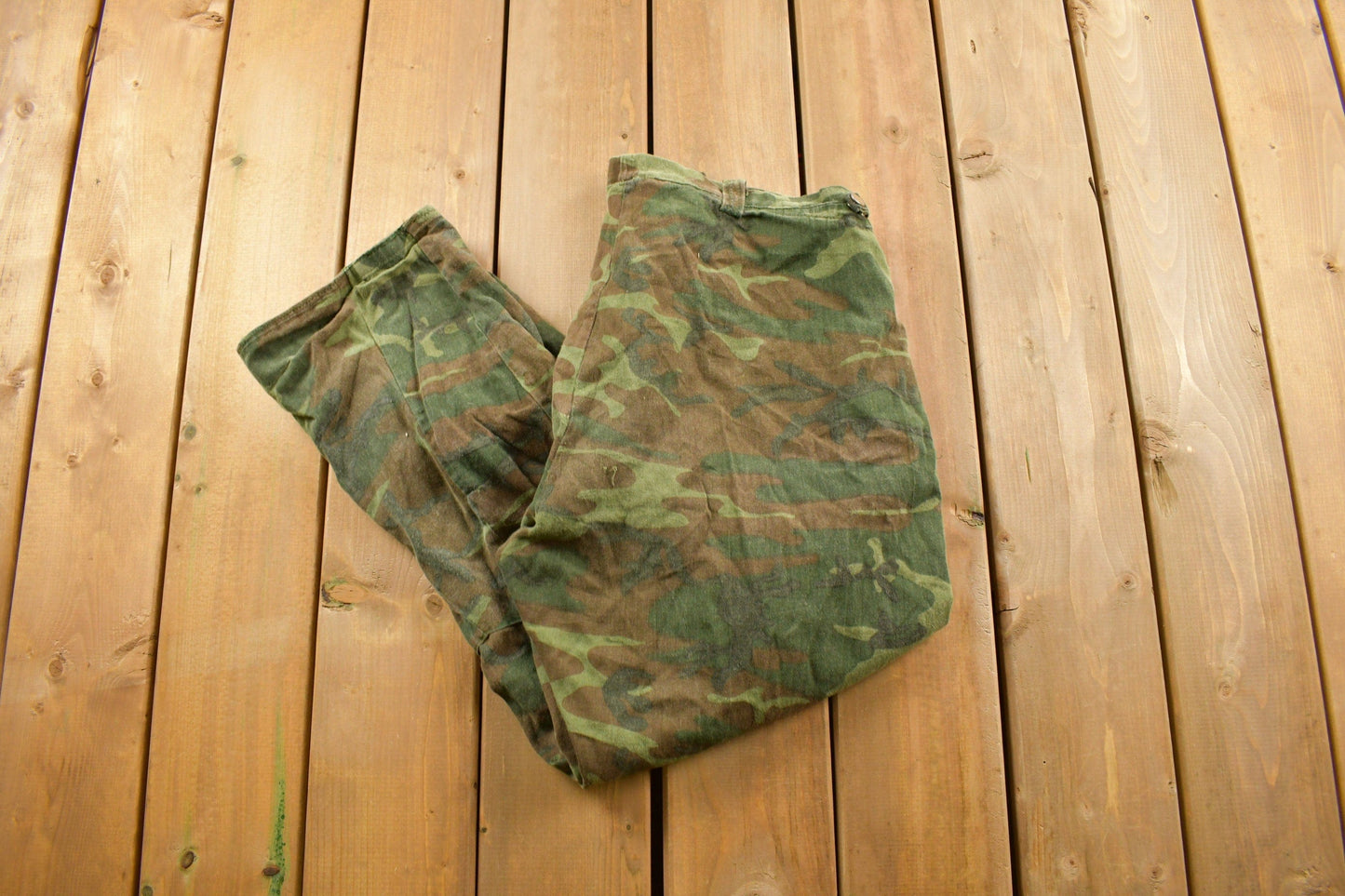 Vintage 1970s Woodland Camouflage Hunting Pants Men's 38 x 27 from propervintagecanada