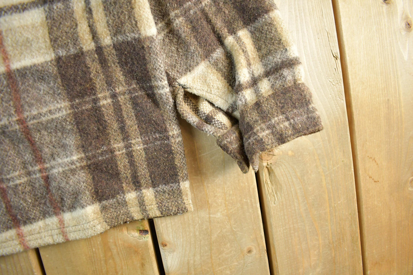 Vintage 1970s Wool Flannel Shirt Jacket Men's S-M / Shacket True Vintage / 70s Plaid Outdoors / Flannel Jacket / Button Up from propervintagecanada
