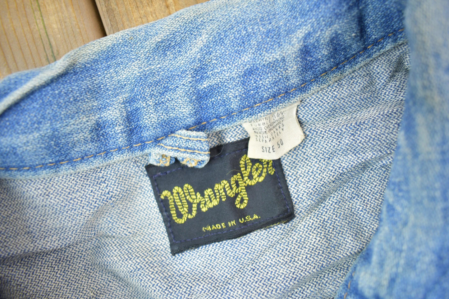Vintage 1970s Wrangler Jean Jacket Men's XL from propervintagecanada