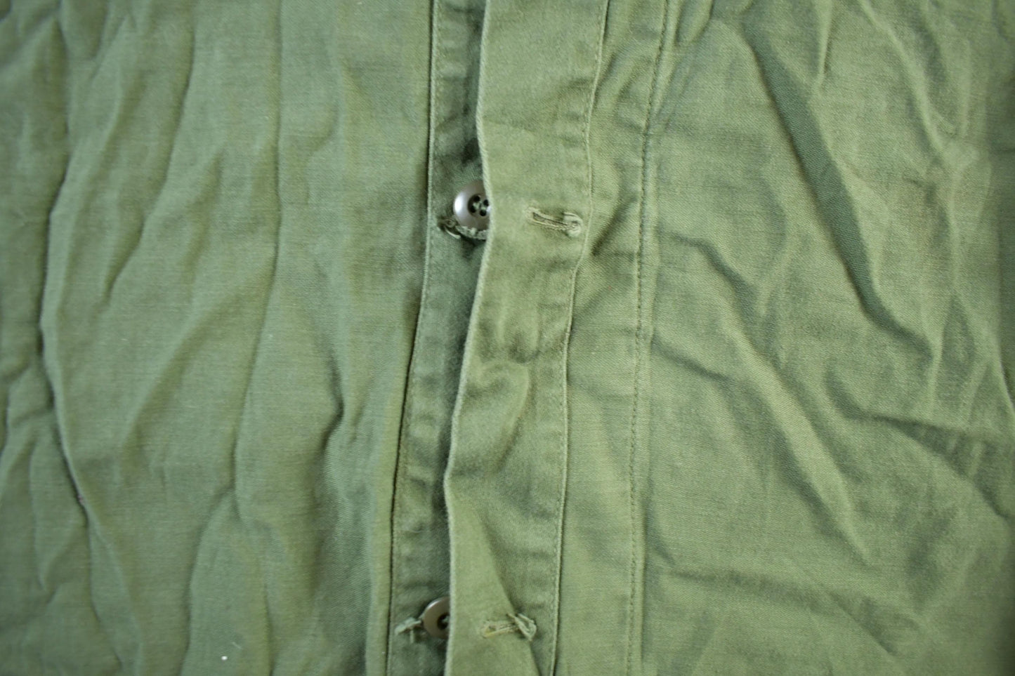 Vintage 1976 Army OG-107 Military Sateen Shirt Men's Large from propervintagecanada