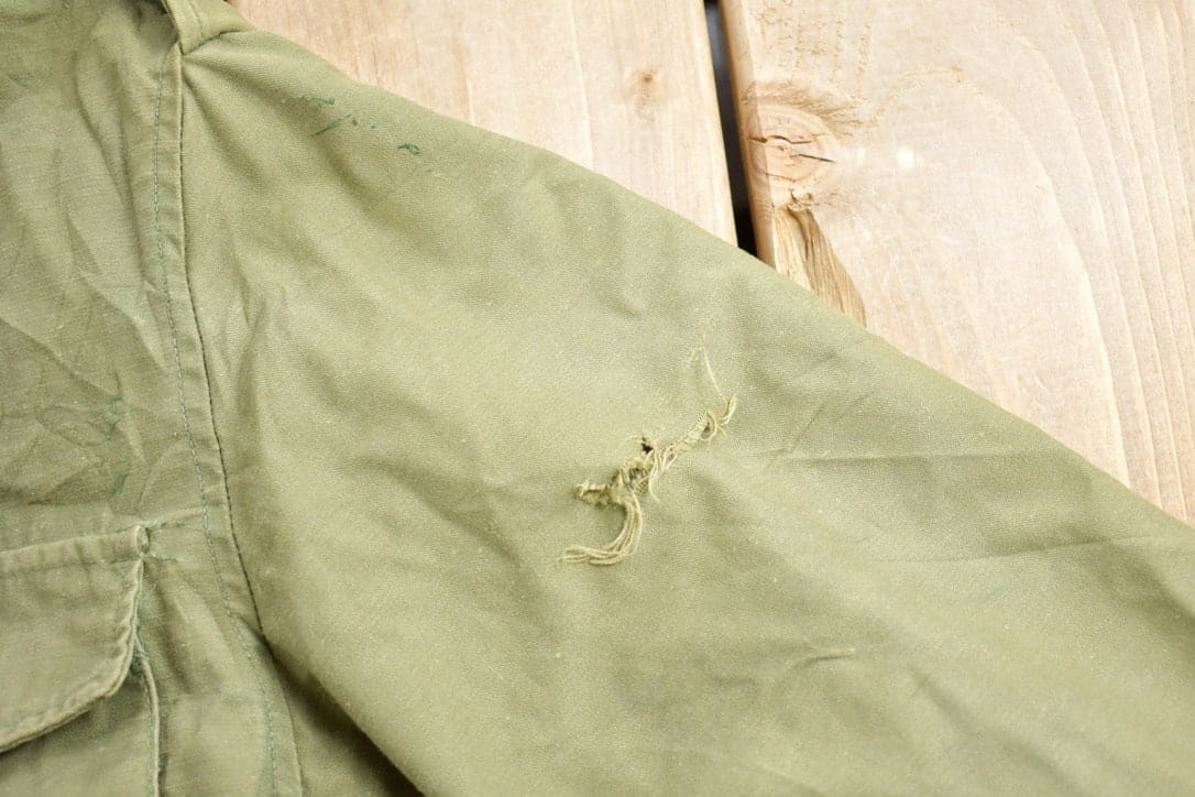 Vintage 1976 Military Army Sateen Field Jacket from propervintagecanada