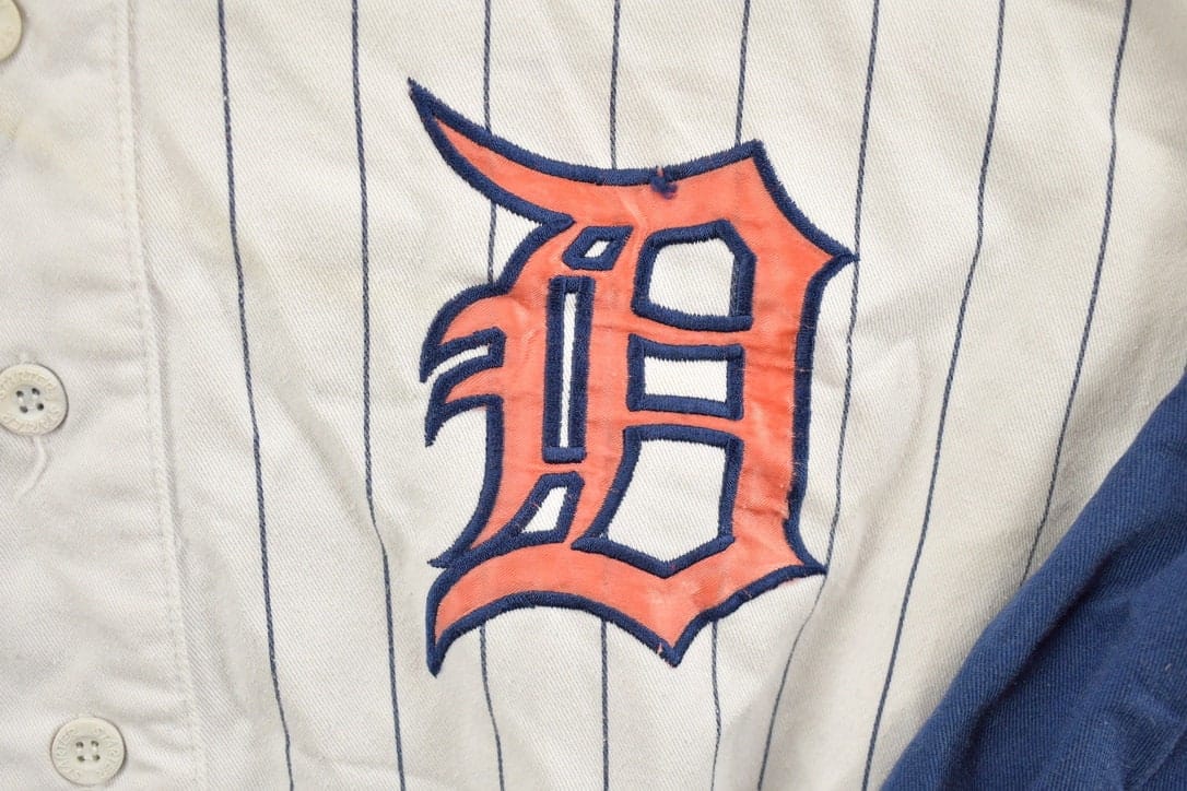 Vintage 1980's Detroit Tigers Starter Baseball Jersey Men's Large from propervintagecanada