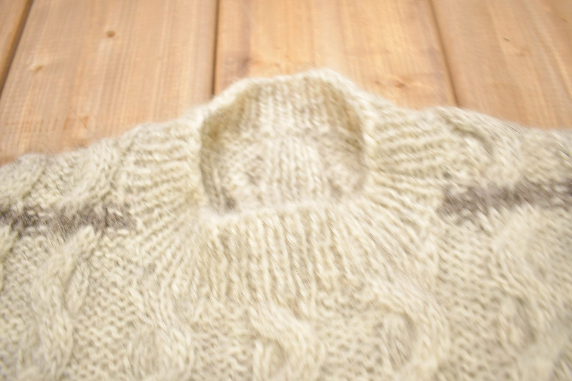 Vintage 1980s 100% Wool Cable Knit Sweater Men's Medium from propervintagecanada