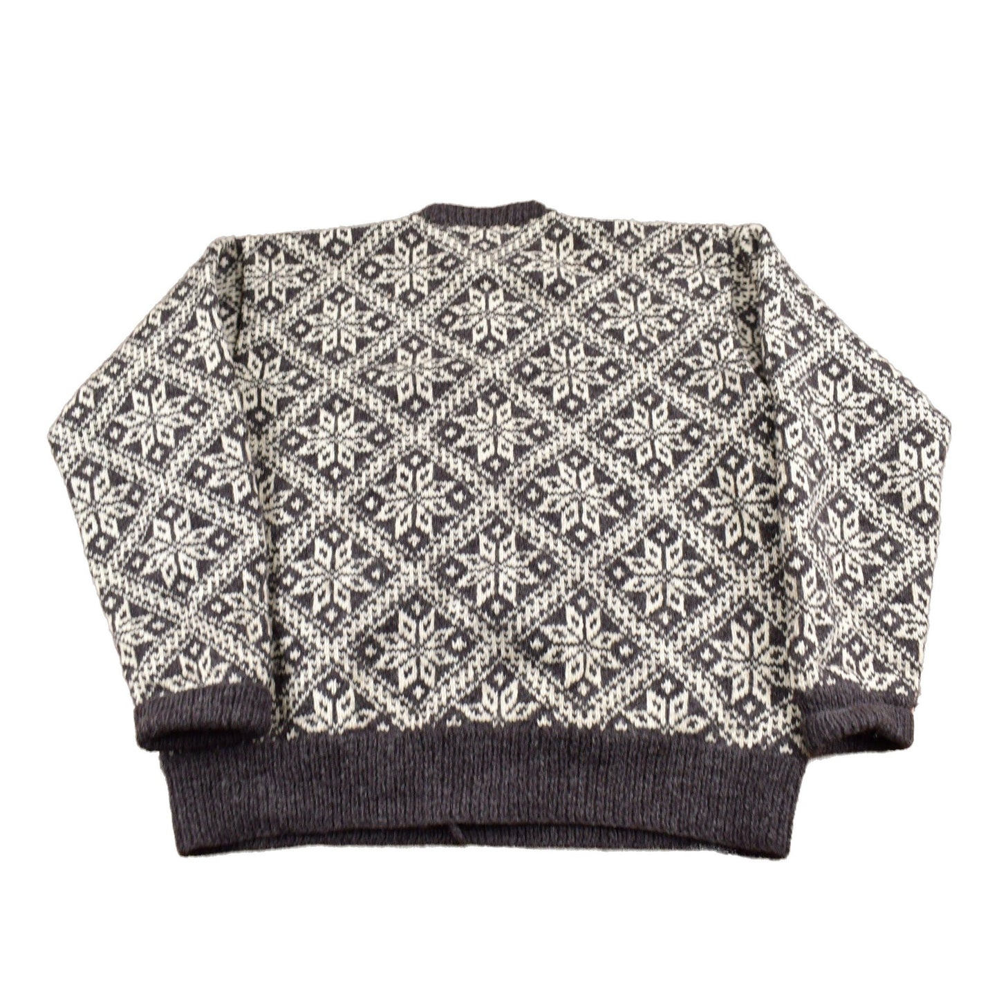 Vintage 1980s 100% Wool Winter Theme Knit Sweater Men's Medium from propervintagecanada