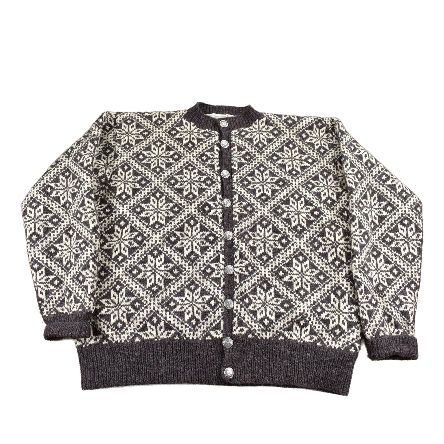 Vintage 1980s 100% Wool Winter Theme Knit Sweater Men's Medium from propervintagecanada