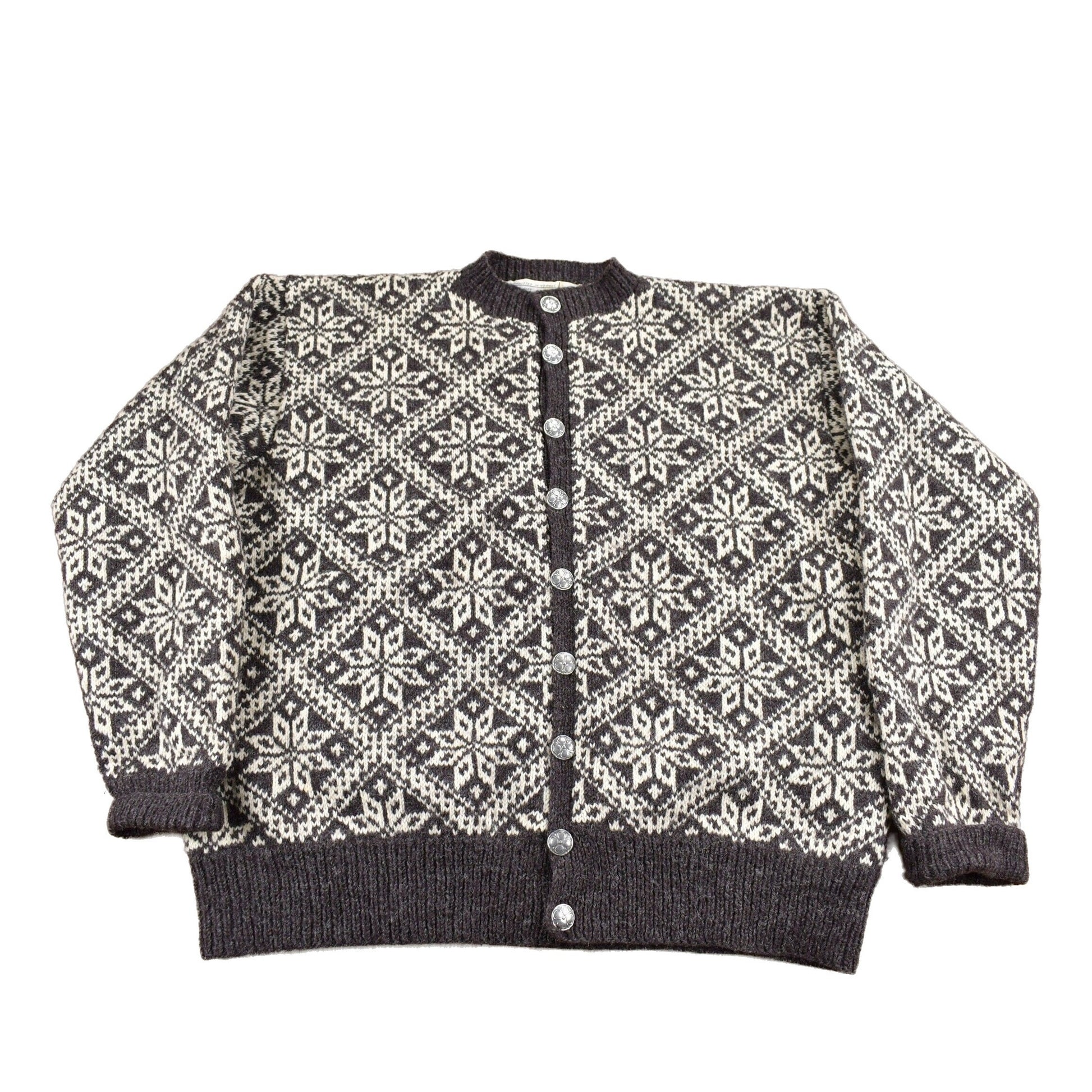 Vintage 1980s 100% Wool Winter Theme Knit Sweater Men's Medium from propervintagecanada