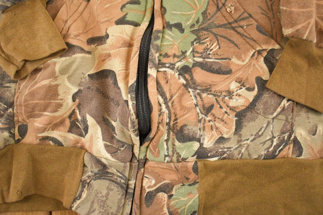 Vintage 1980s Advantage Realtree Camo Full Zip Hoodie Sweatshirt Mens L from propervintagecanada