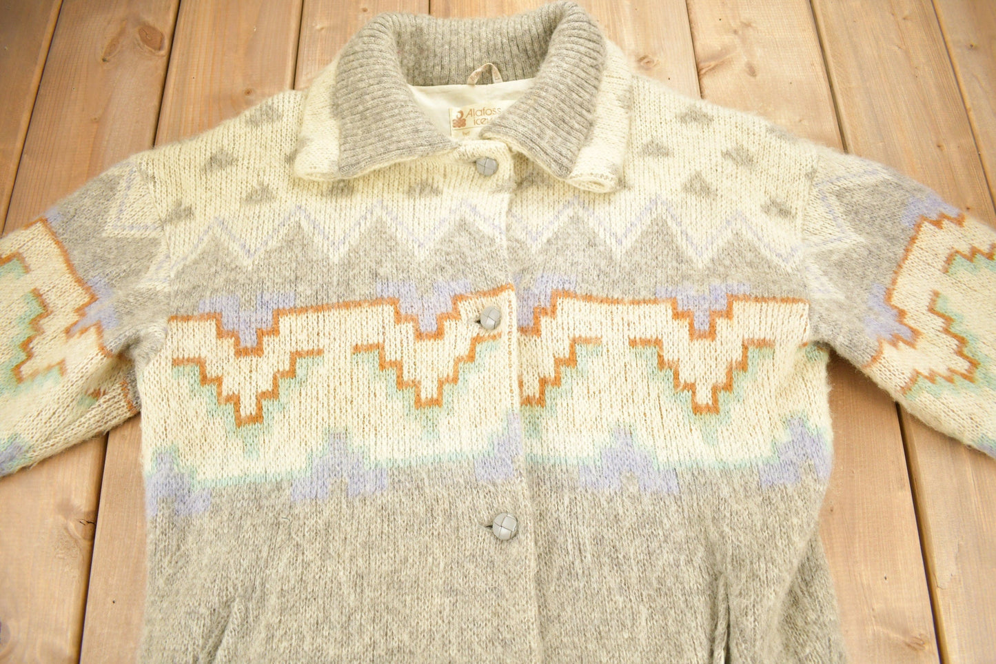 Vintage 1980s Alafoss Icewool Wool Jacket Men's Small from propervintagecanada