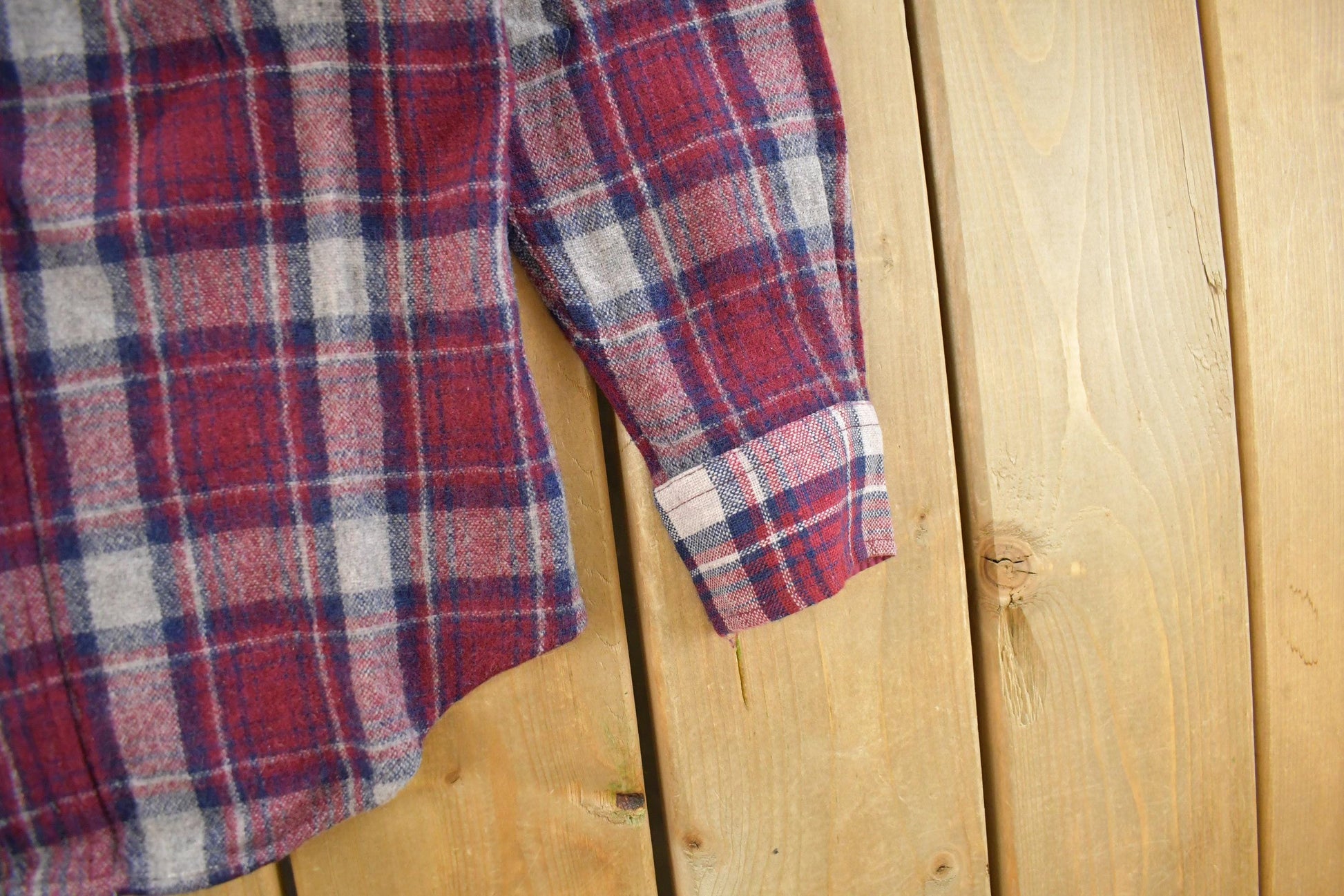 Vintage 1980s Allen Wickfield Plaid Wool Flannel Button Up Shirt Men's Small from propervintagecanada