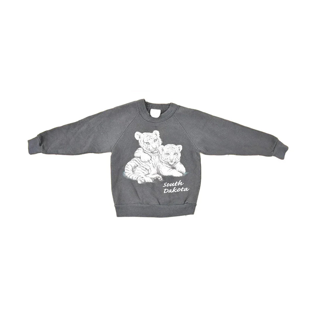 Vintage 1980s Alore South Dakota White Lions Souvenir Travel Sweater Youth 2 from propervintagecanada