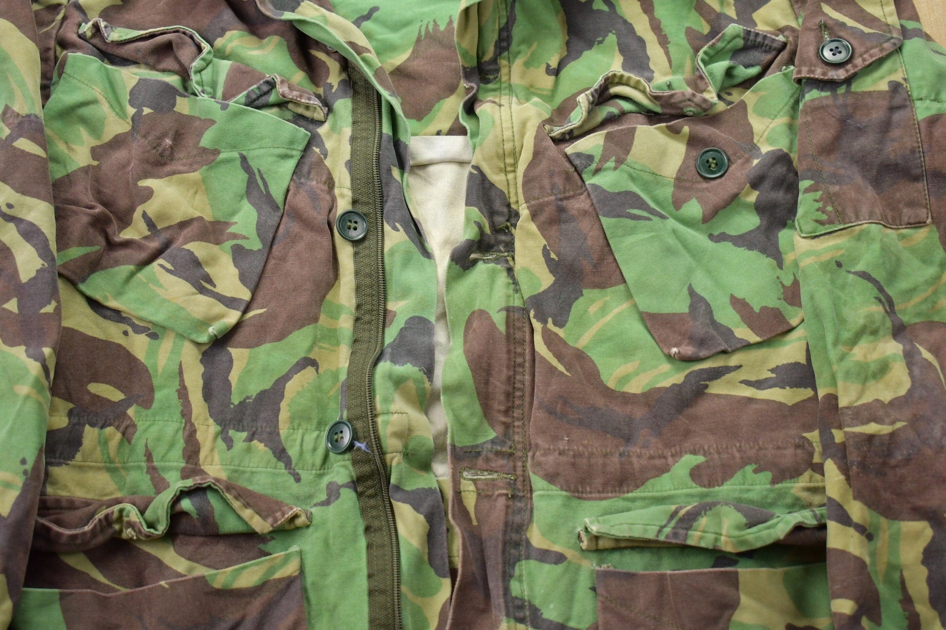 Vintage 1980s Army Military DPM CamoJacket Men's Small from propervintagecanada