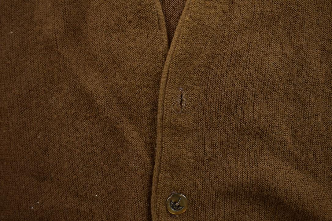 Vintage 1980s Arnold Palmer Robert Bruce Knit Cardigan Sweater Men's M from propervintagecanada