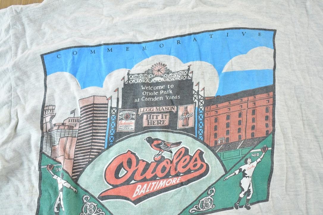 Vintage 1980s Baltimore Orioles MLB Graphic T-Shirt Men's XL from propervintagecanada