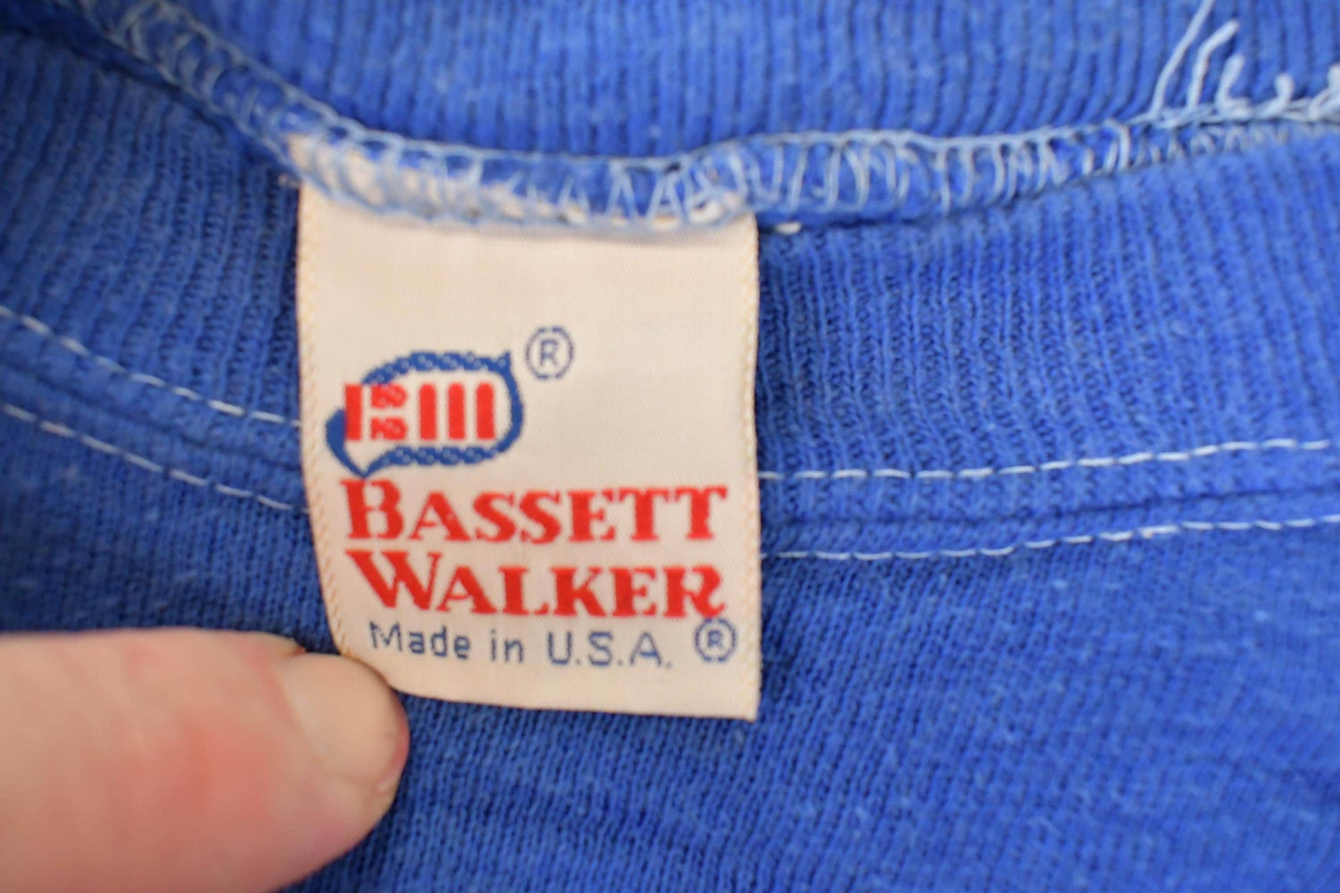 Vintage 1980s Basset Walker Blank Crewneck Sweatshirt Women's Cropped XL from propervintagecanada