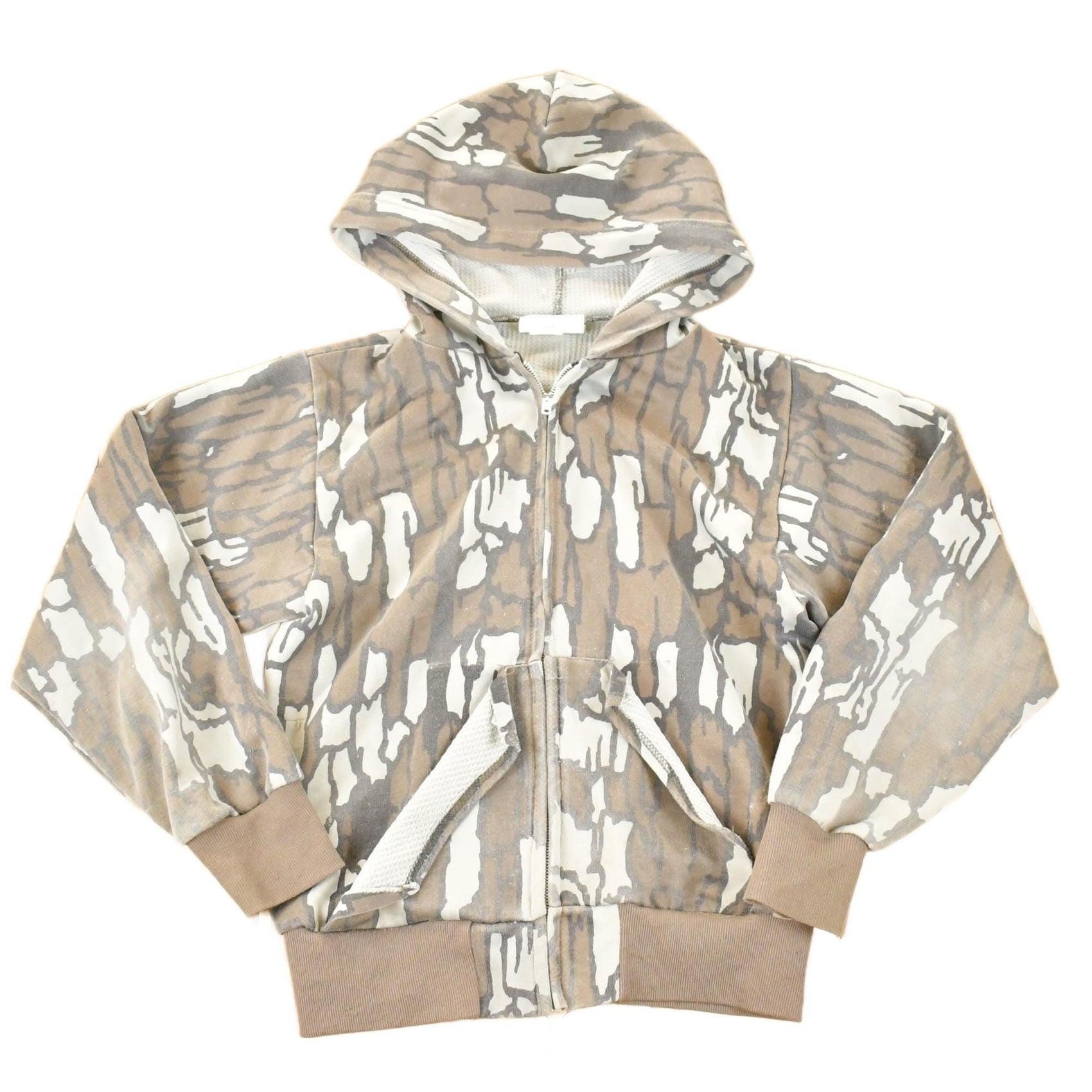 Vintage 1980s Bassett Walker Camo Hoodie Sweatshirt Men's M from propervintagecanada