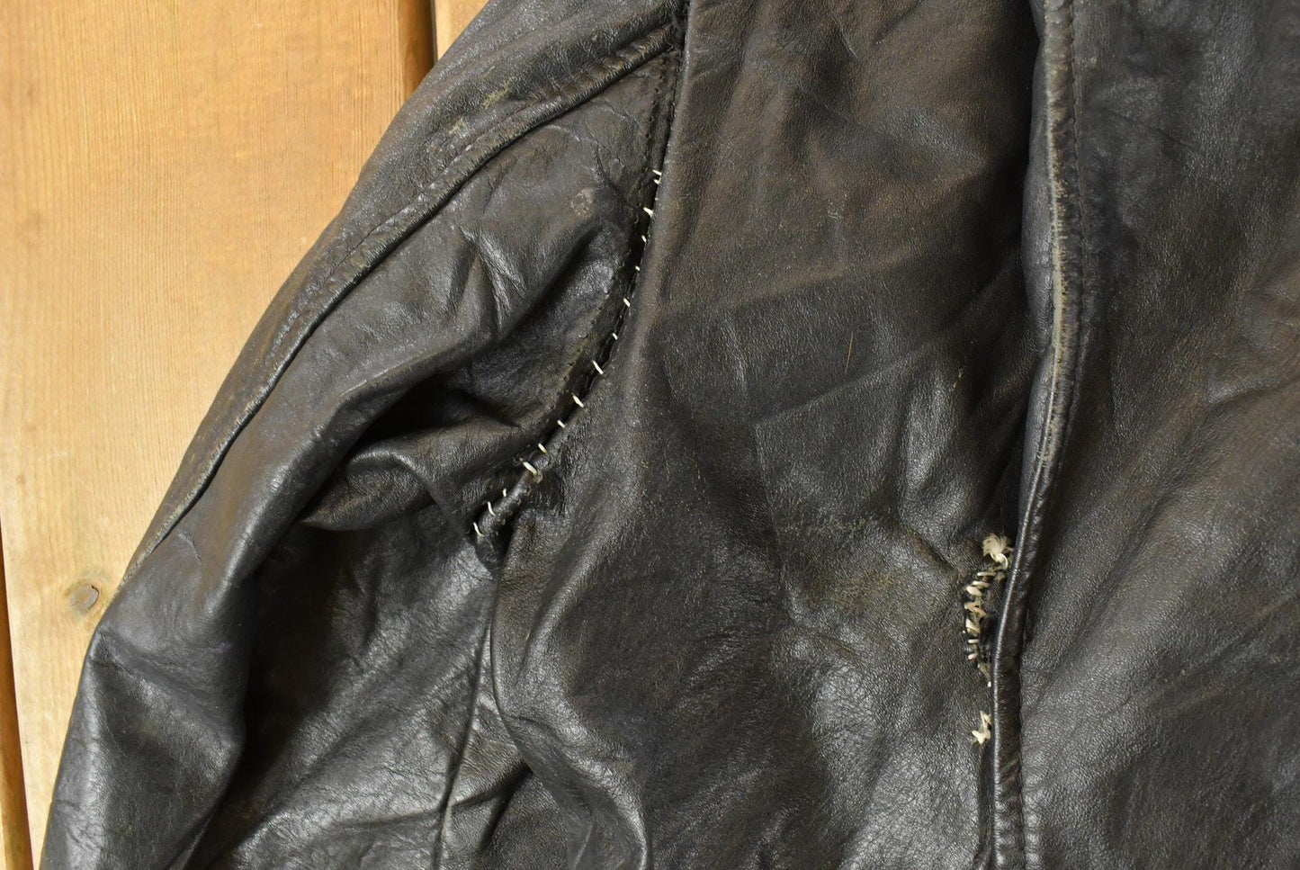 Vintage 1980s Biker Motorcycle Leather Jacket Men's Medium from propervintagecanada