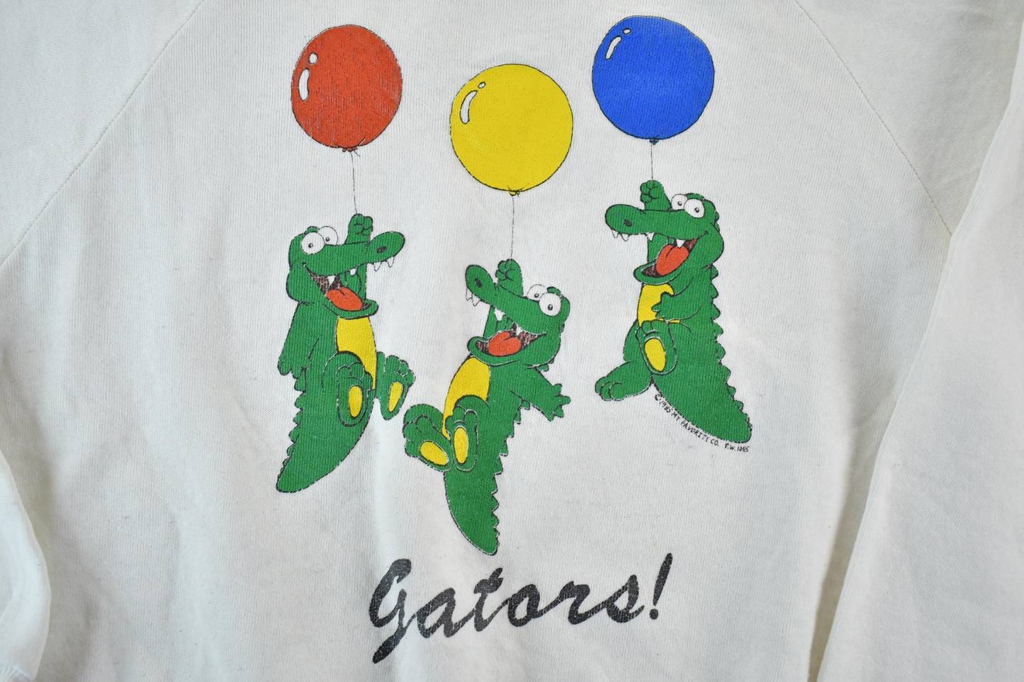 Vintage 1980s Birthdays Gators Souvenir Crewneck Sweatshirt Men's Large from propervintagecanada