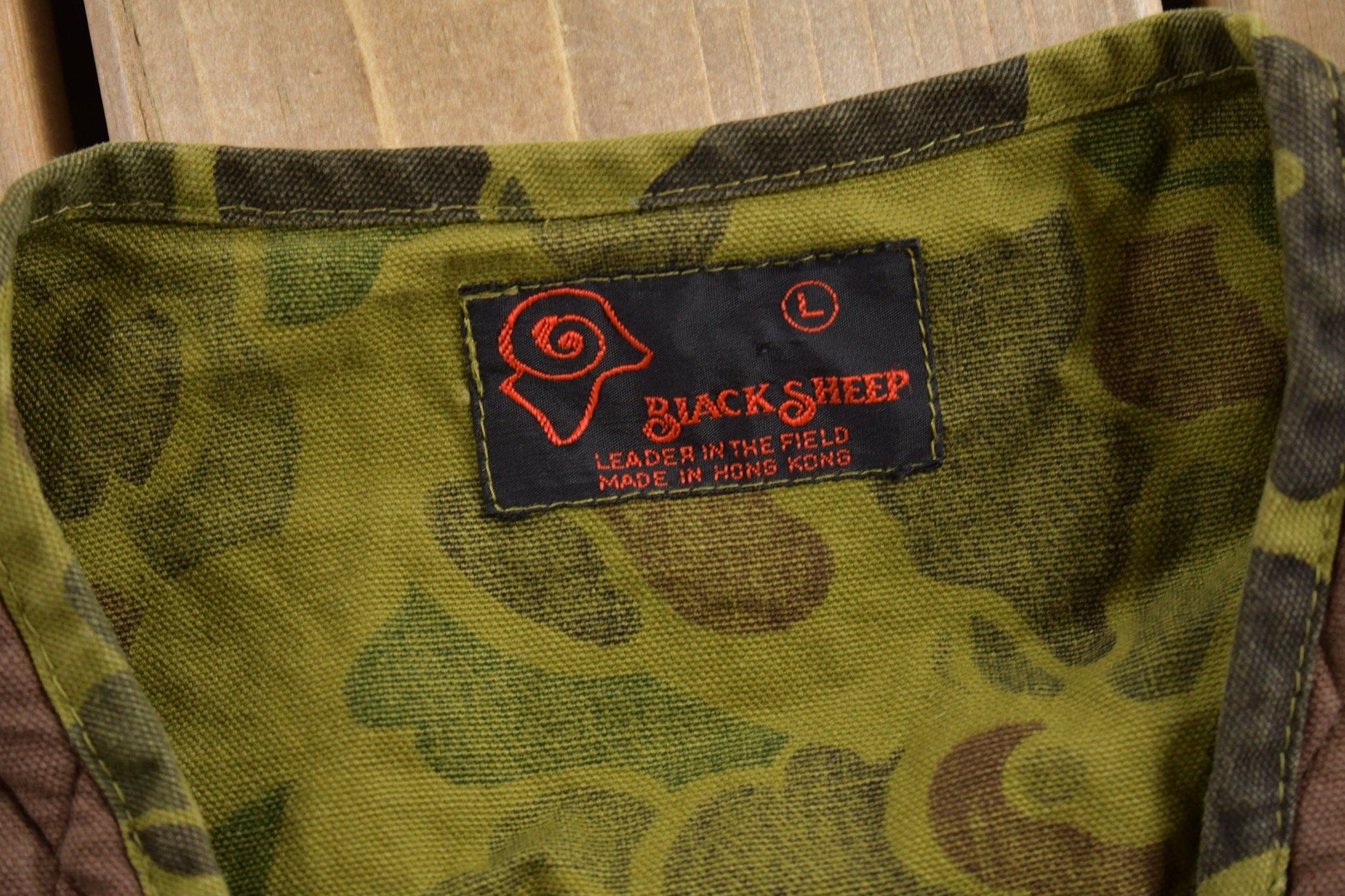 Vintage 1980s Black Sheep Duck Camo Hunting Vest Men's Medium from propervintagecanada