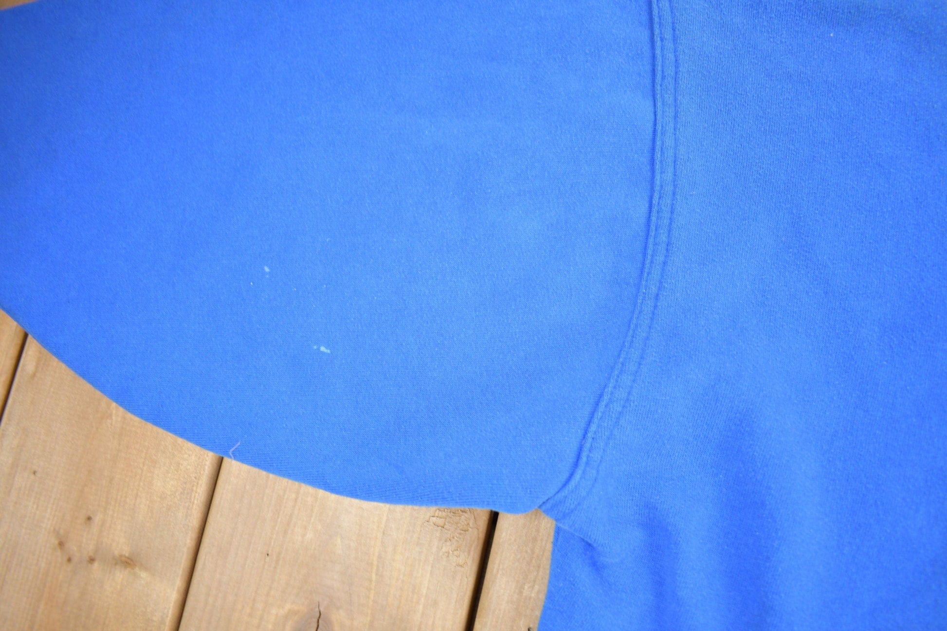 Vintage 1980s Blank Blue Crewneck Sweatshirt Men's Large from propervintagecanada