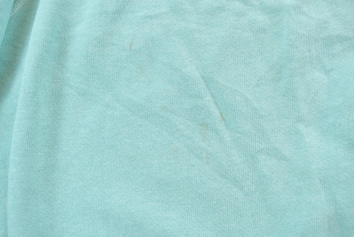 Vintage 1980s Blank Light Blue Raglan Crewneck Sweatshirt Mens S from propervintagecanada