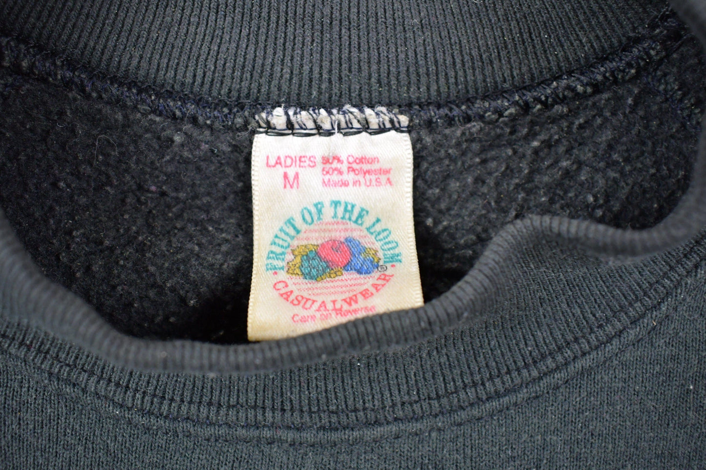 Vintage 1980s Blank Raglan Crewneck Sweatshirt Men's Large from propervintagecanada
