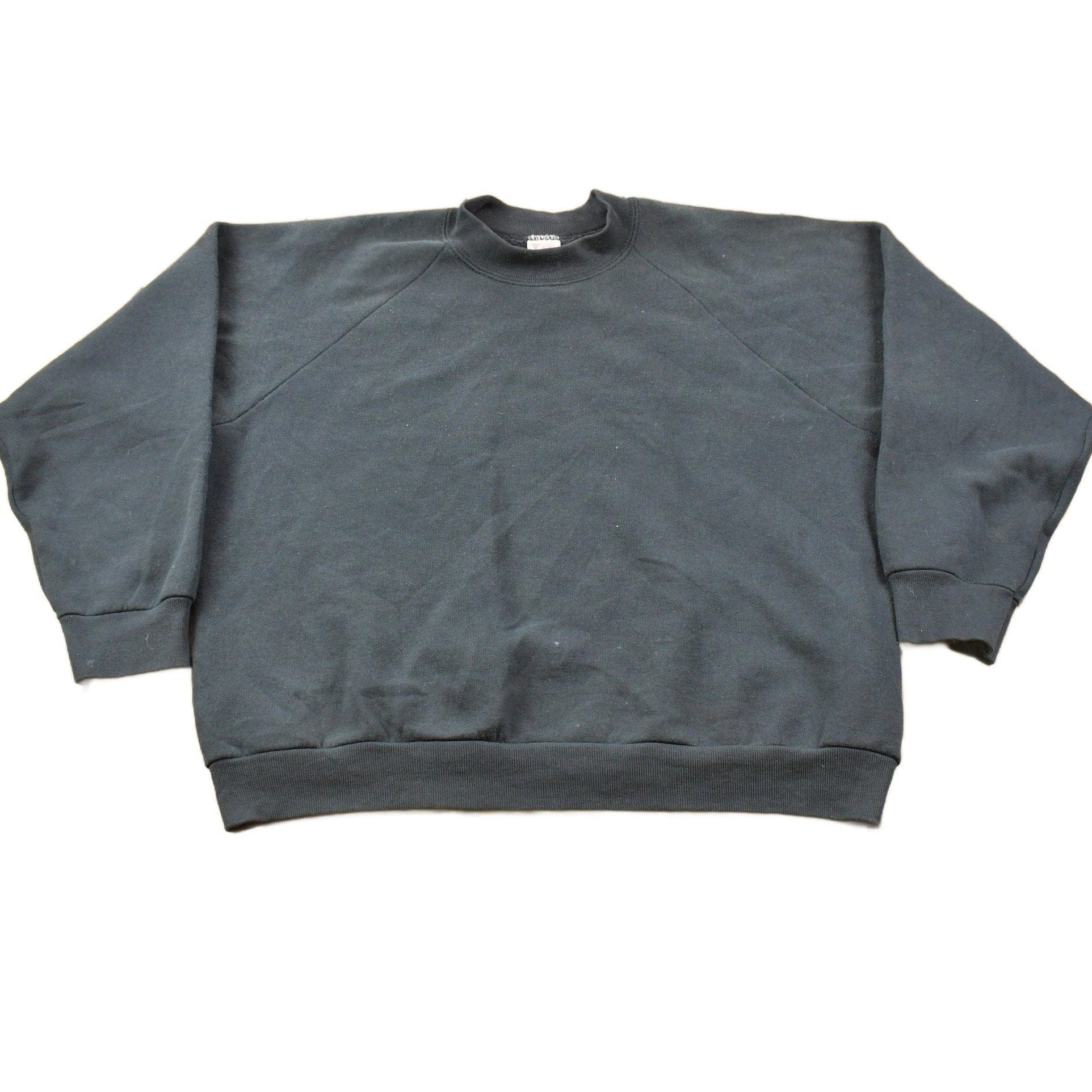 Vintage 1980s Blank Raglan Crewneck Sweatshirt Men's Large from propervintagecanada