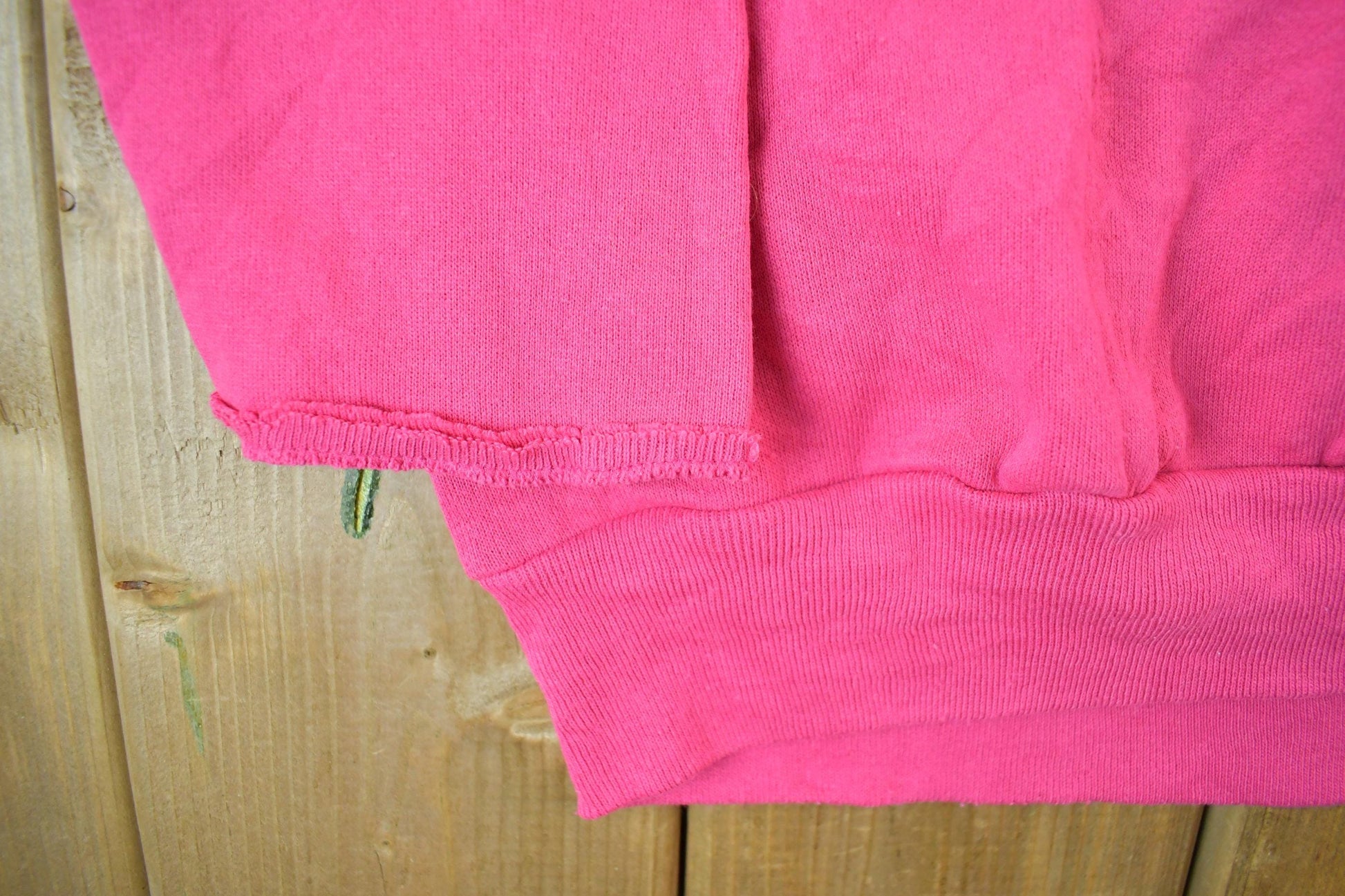 Vintage 1980s Blank Sweatshirt Mens Medium from propervintagecanada