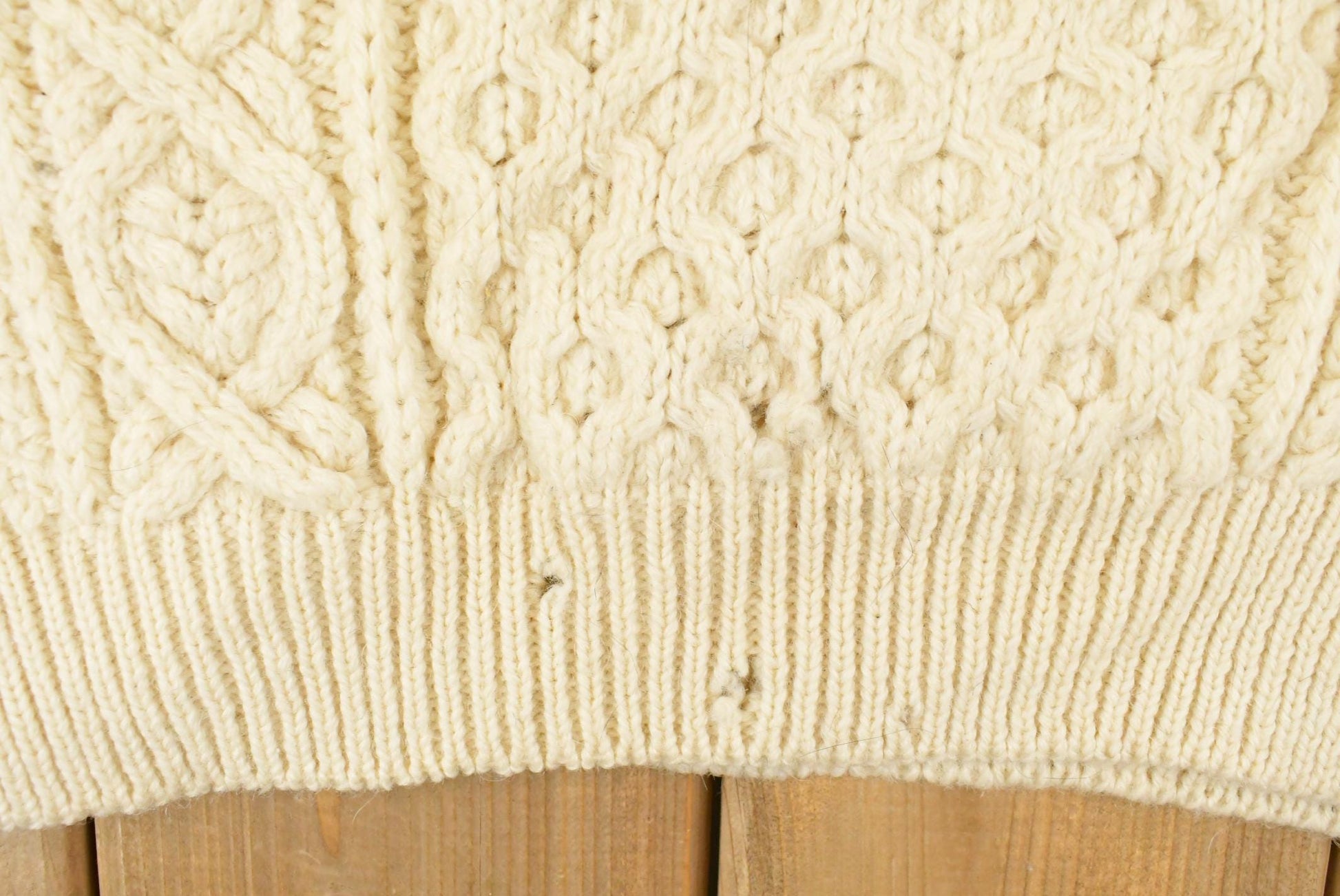 Vintage 1980s Bonner Ireland Fisherman Ribbed Wool Knit Sweater Men's Medium from propervintagecanada