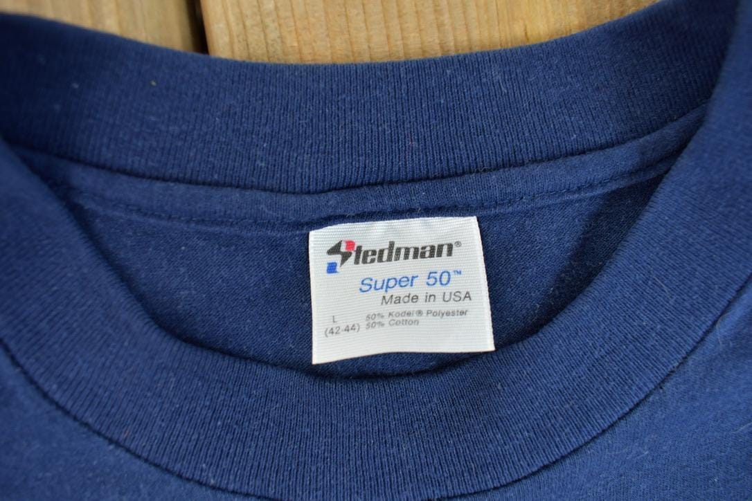 Vintage 1980s Buffalo Bills NFL Graphic T-Shirt Men's Medium from propervintagecanada