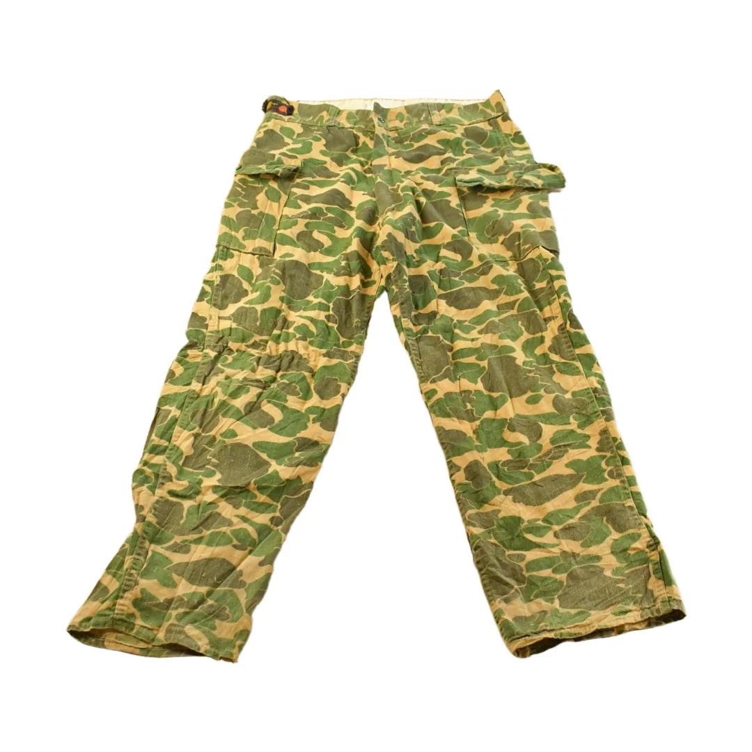Vintage 1980s Bullseye Bill Duck Camouflage Hunting Pants Men's 34 x 29 from propervintagecanada