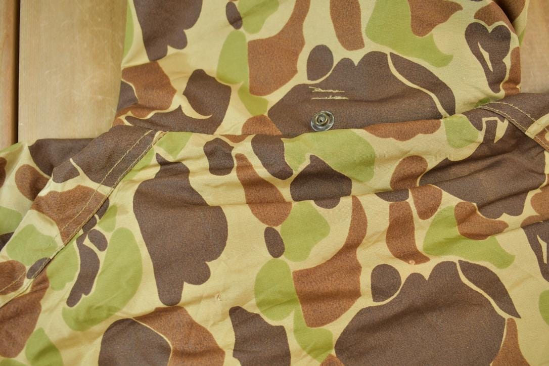 Vintage 1980s Cabela's Duck Camo Canvas Jacket Men's XL from propervintagecanada