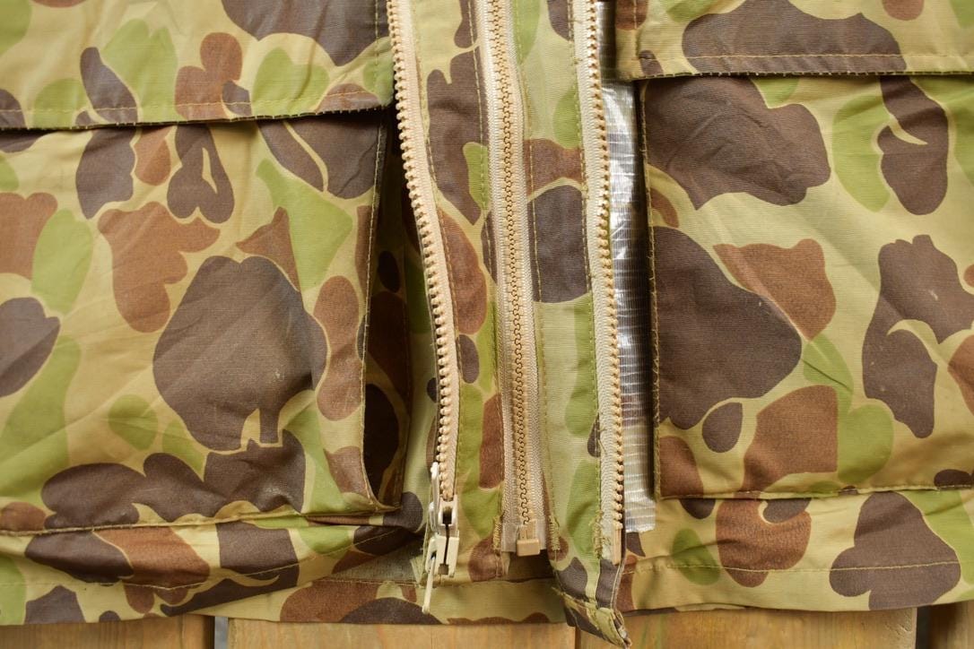 Vintage 1980s Cabela's Duck Camo Canvas Jacket Men's XL from propervintagecanada