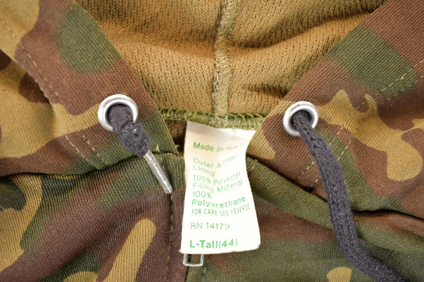 Vintage 1980s Camo Hoodie Sweatshirt Men's M from propervintagecanada