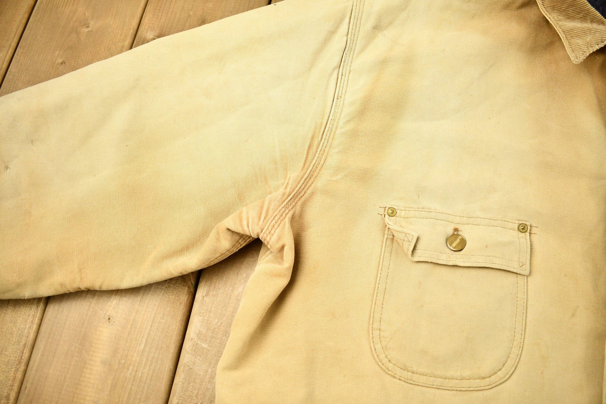 Vintage 1980s Carhartt Blanket Lined Chore Coat Men's 2XL from propervintagecanada