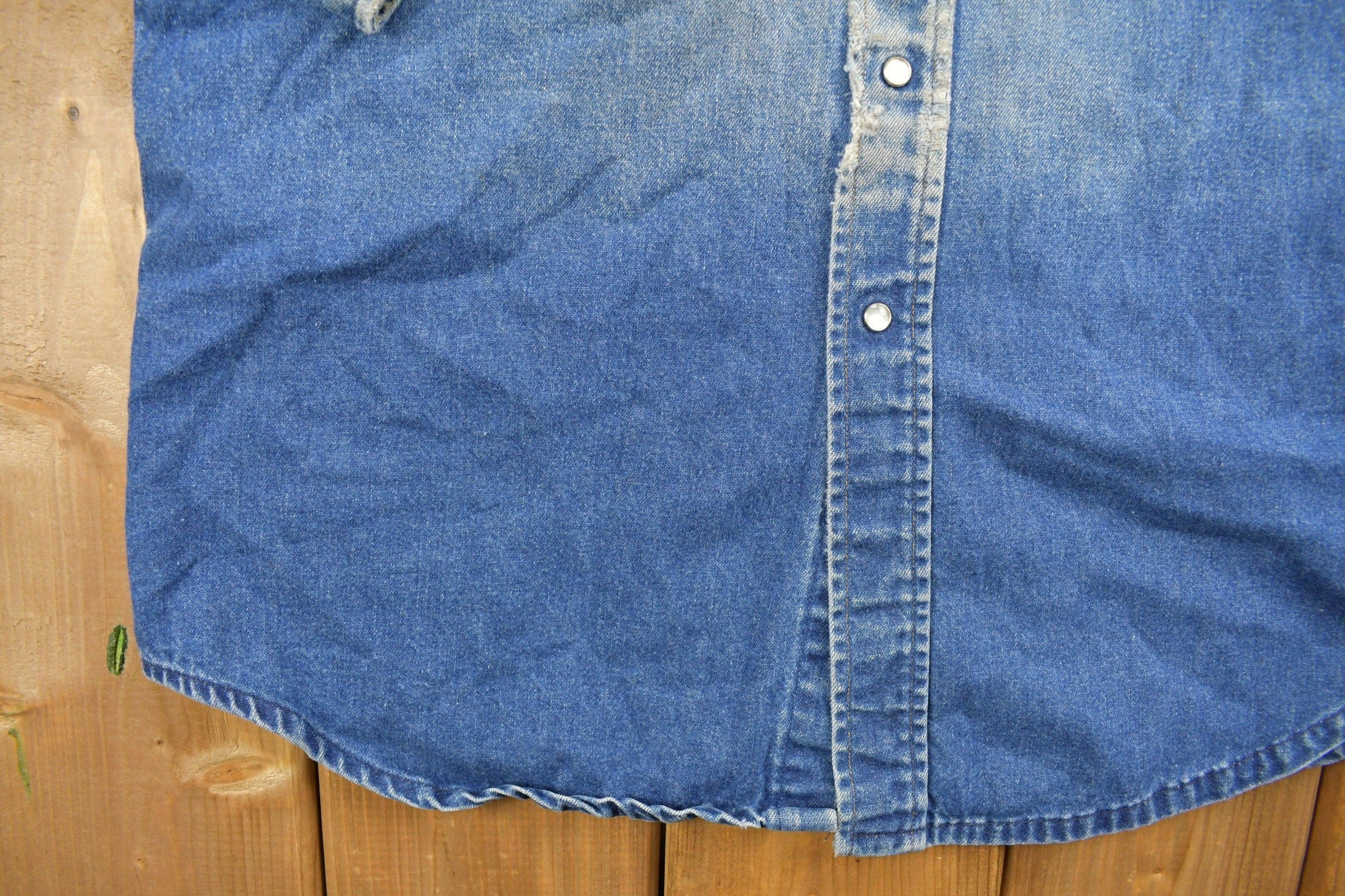 Vintage 1980s Carhartt Pearl Snap Denim Shirt Men's Medium from propervintagecanada