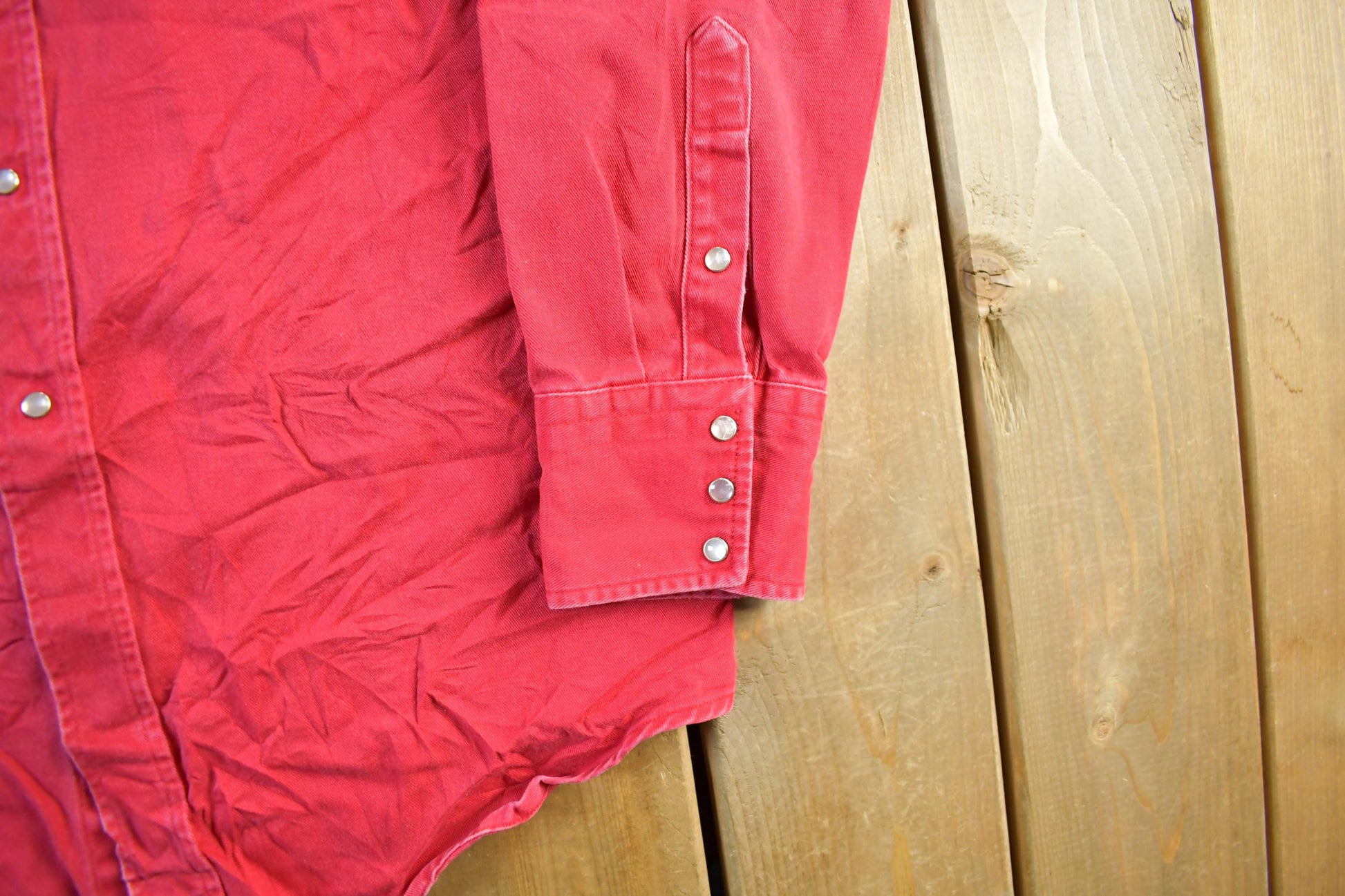 Vintage 1980s Carhartt Pearl Snap Work Shirt Men's Large from propervintagecanada