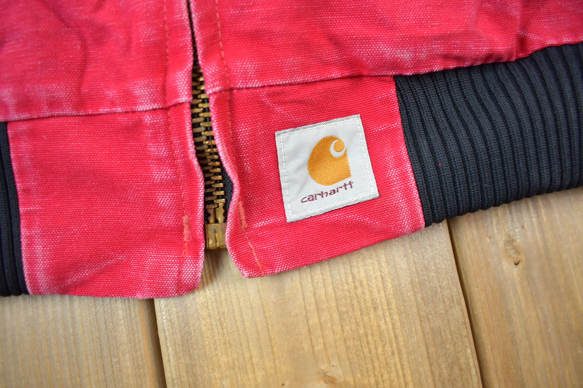 Vintage 1980s Carhartt Red Santa Fe Work Jacket Men's Large from propervintagecanada