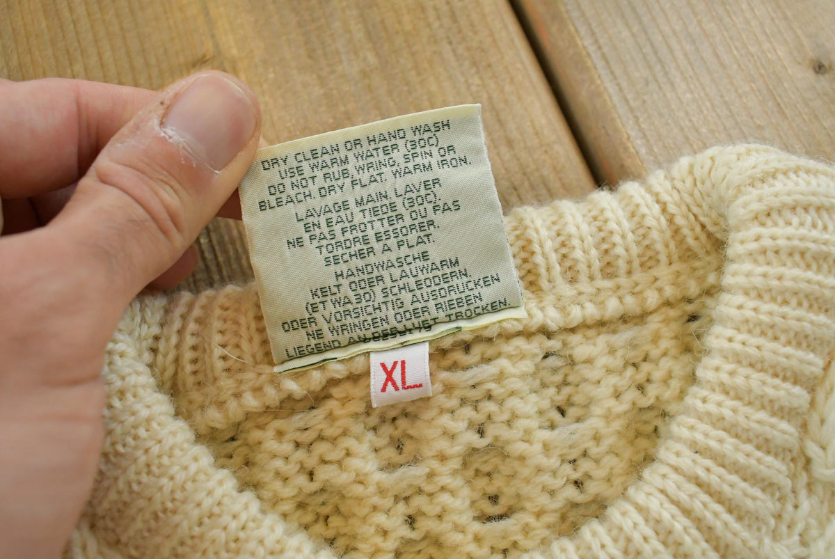Vintage 1980s Carraig Donn 100% Wool 3D Cable Knit Sweater Women's S / Made In Ireland / Basic Layering Essential / 80s Streetwear from propervintagecanada