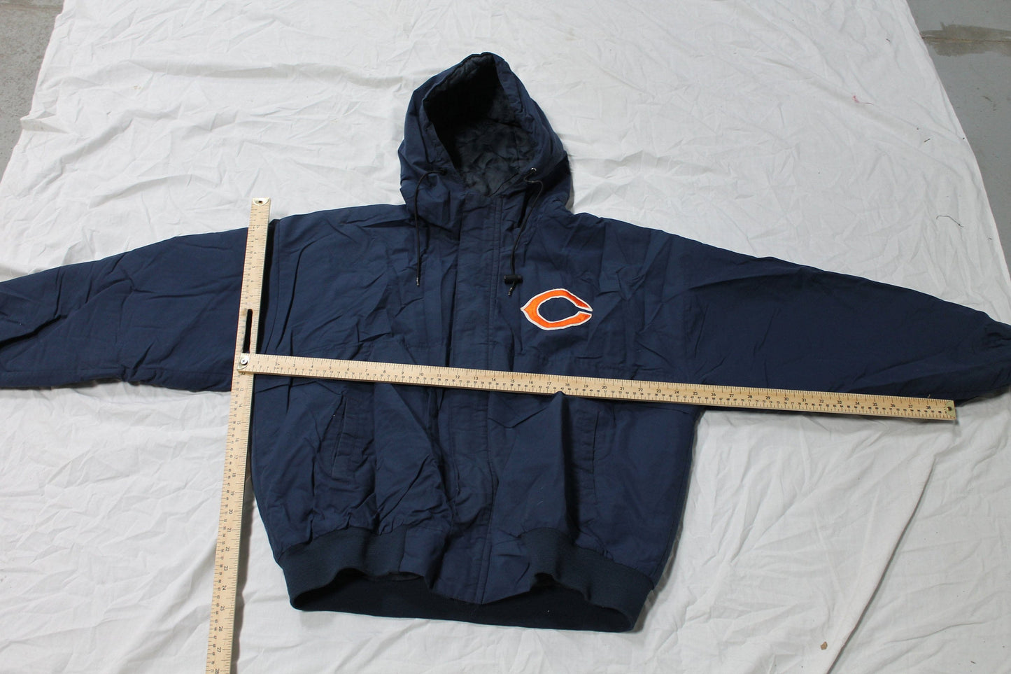 Vintage 1980s Chicago Bears NFL Jacket Men's XL from propervintagecanada