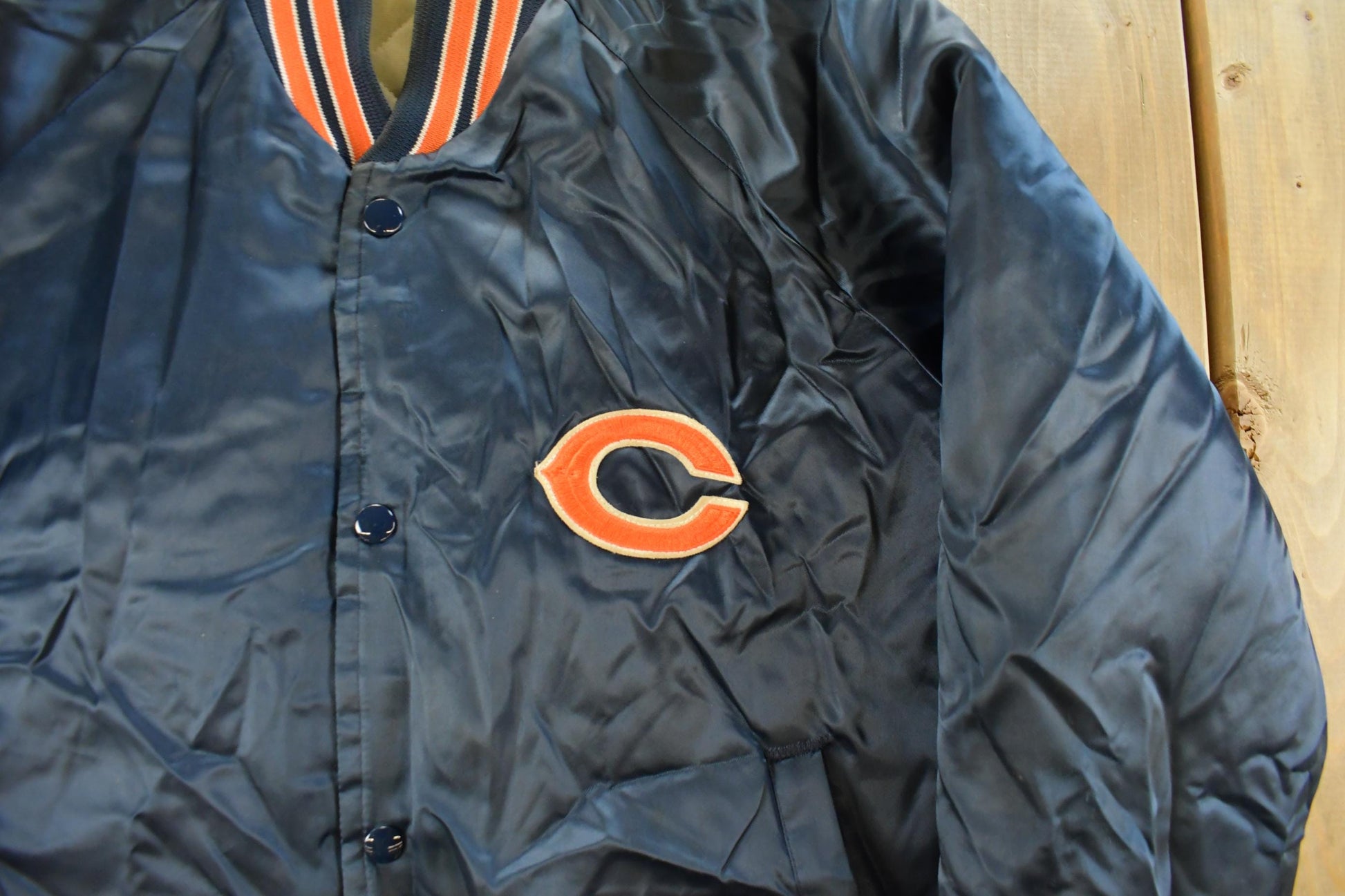 Vintage 1980s Chicago Bears NFL Satin Snap Button Bomber Jacket Men's Medium from propervintagecanada