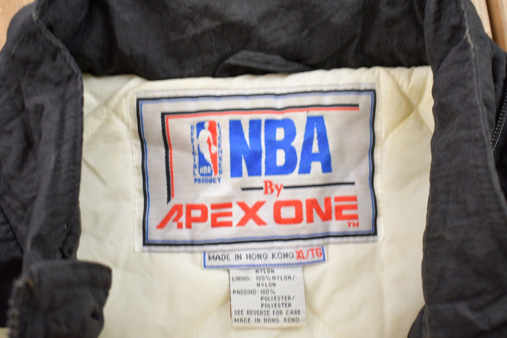 Vintage 1980s Chicago Bulls NBA Apex One Full Zip Puffer Jacket Men's XL from propervintagecanada