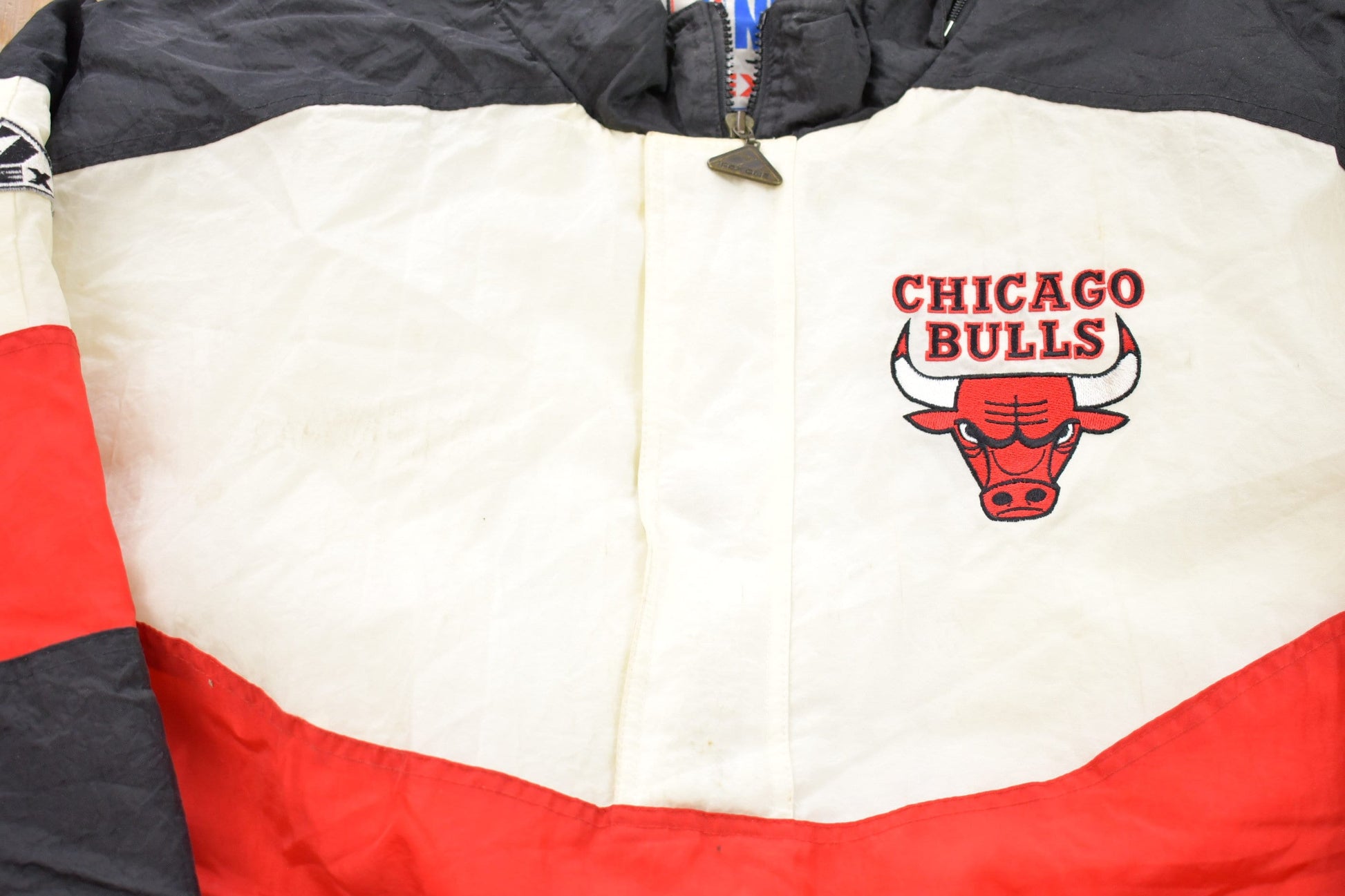 Vintage 1980s Chicago Bulls NBA Apex One Full Zip Puffer Jacket Men's XL from propervintagecanada