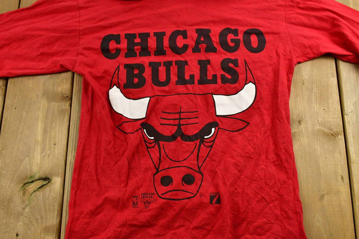 Vintage 1980s Chicago Bulls NBA Logo 7 Light Weight Hoodie Sweatshirt Men's Small from propervintagecanada