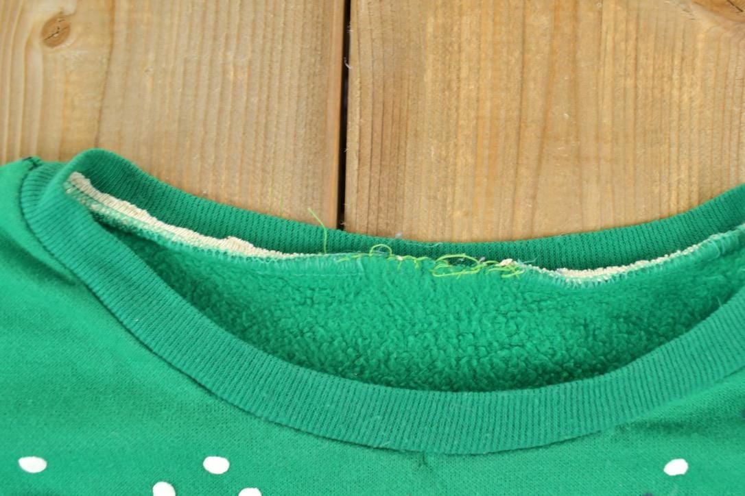 Vintage 1980s Christmas AOP Cute Crewneck Sweater Women's Large from propervintagecanada