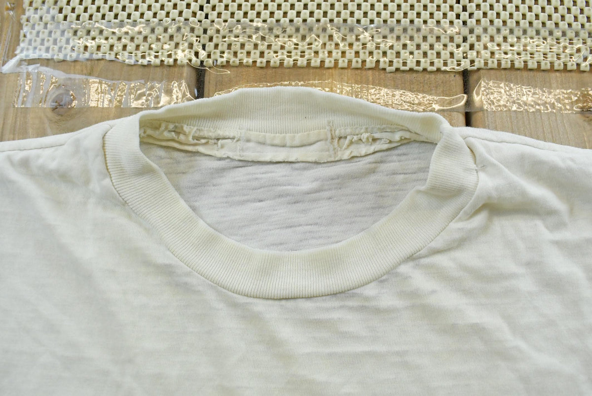 Vintage 1980s City of Baguio Philippines Souvenir Travel T-Shirt Men's L from propervintagecanada