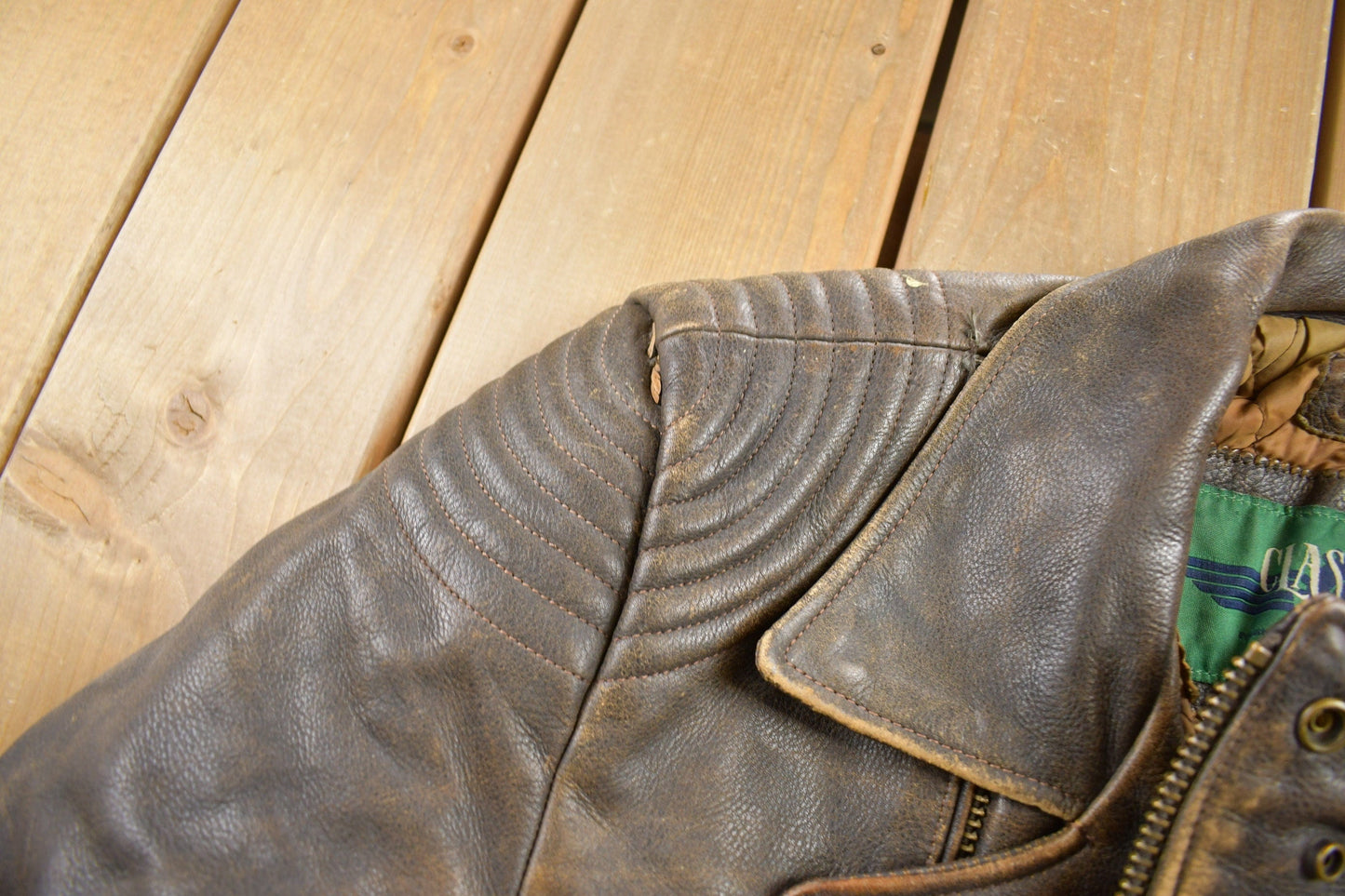 Vintage 1980s Classic Gear Leather Jacket Men's Large from propervintagecanada