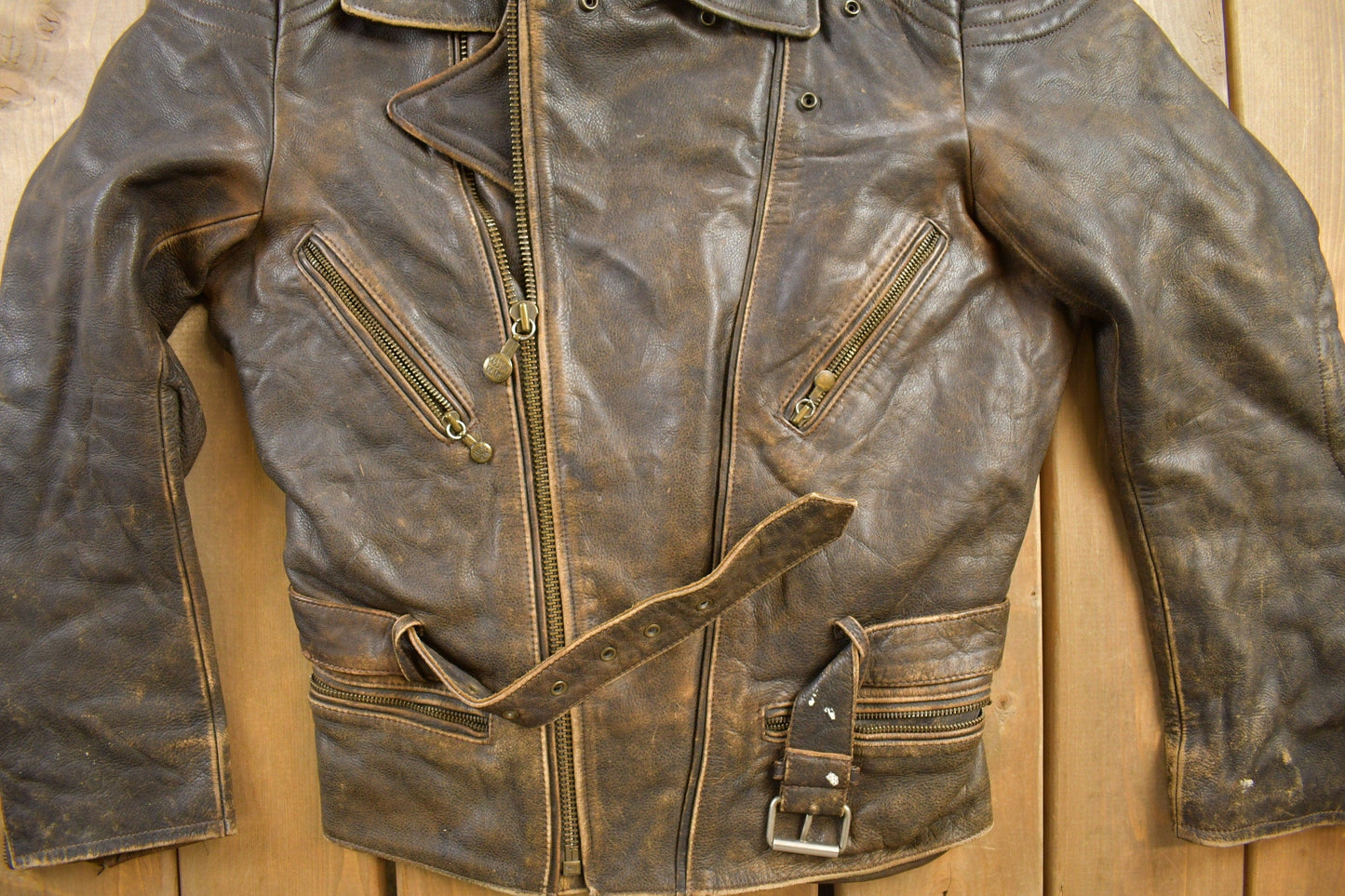 Vintage 1980s Classic Gear Leather Jacket Men's Large from propervintagecanada