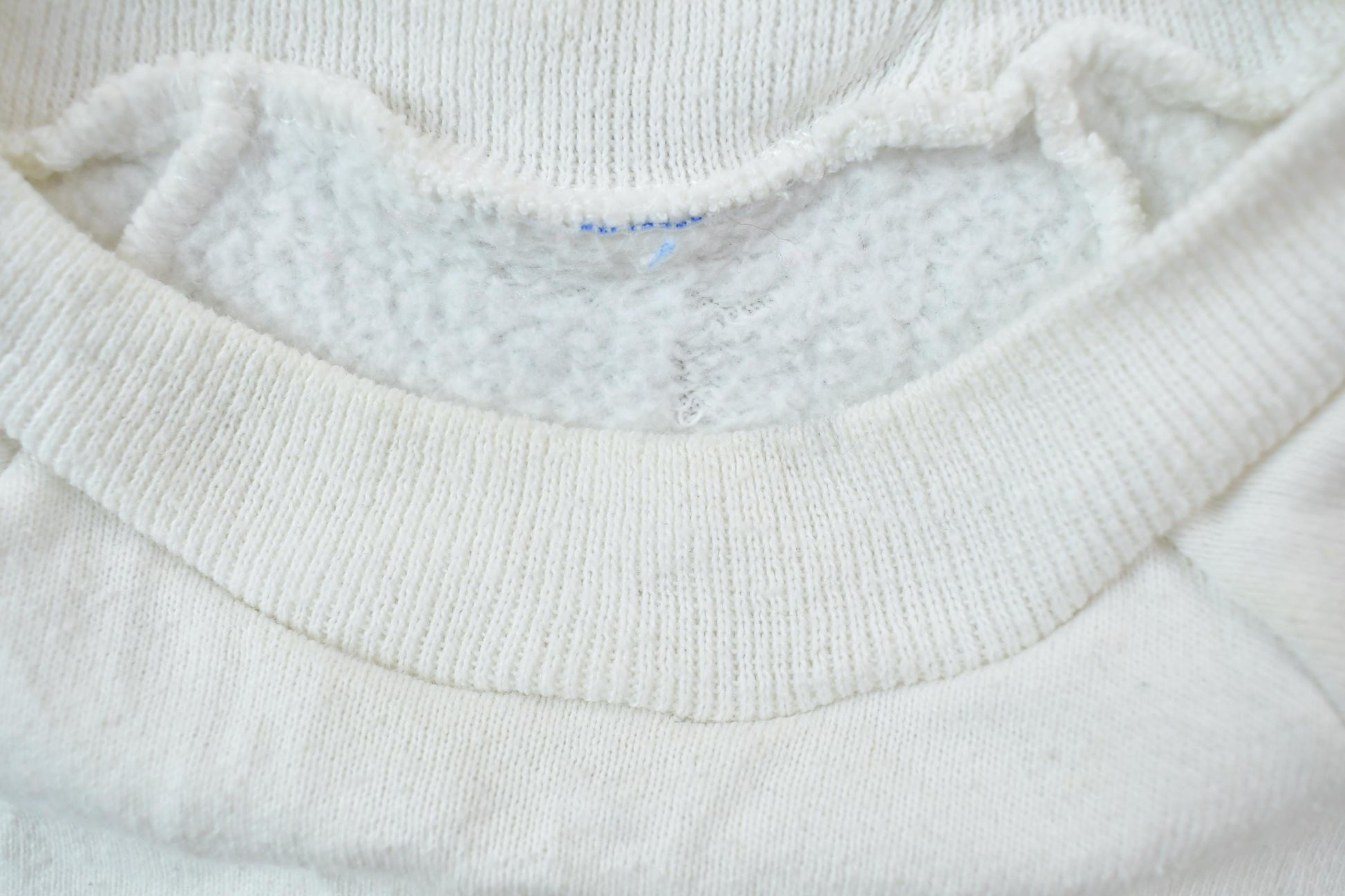 Vintage 1980s Cleveland Browns Dawgs Starting Line NFL Crewneck Sweatshirt Youth M from propervintagecanada