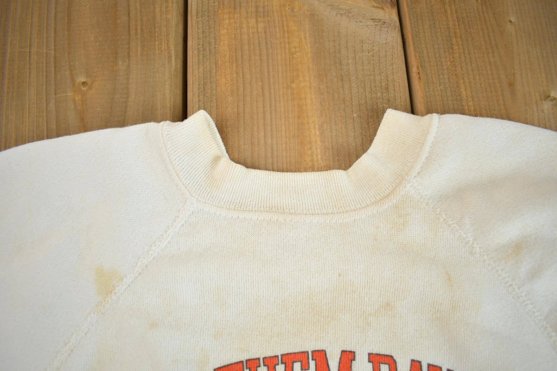 Vintage 1980s Cleveland Browns - "Love Them Dawgs" NFL Football Crewneck Sweatshirt Men's Small from propervintagecanada