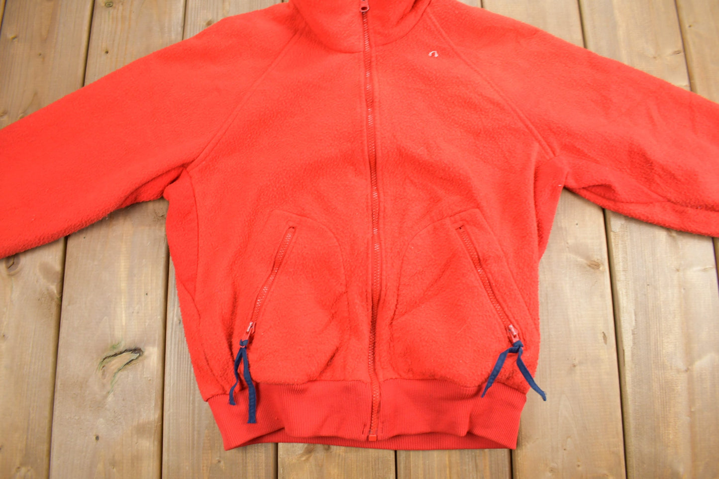 Vintage 1980s Columbia Sportswear Fleece Sweater from propervintagecanada